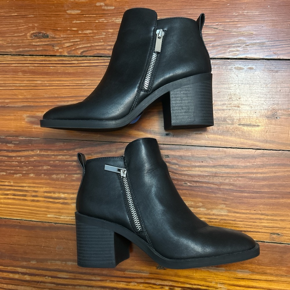 BCBGeneration Black Ankle Boots